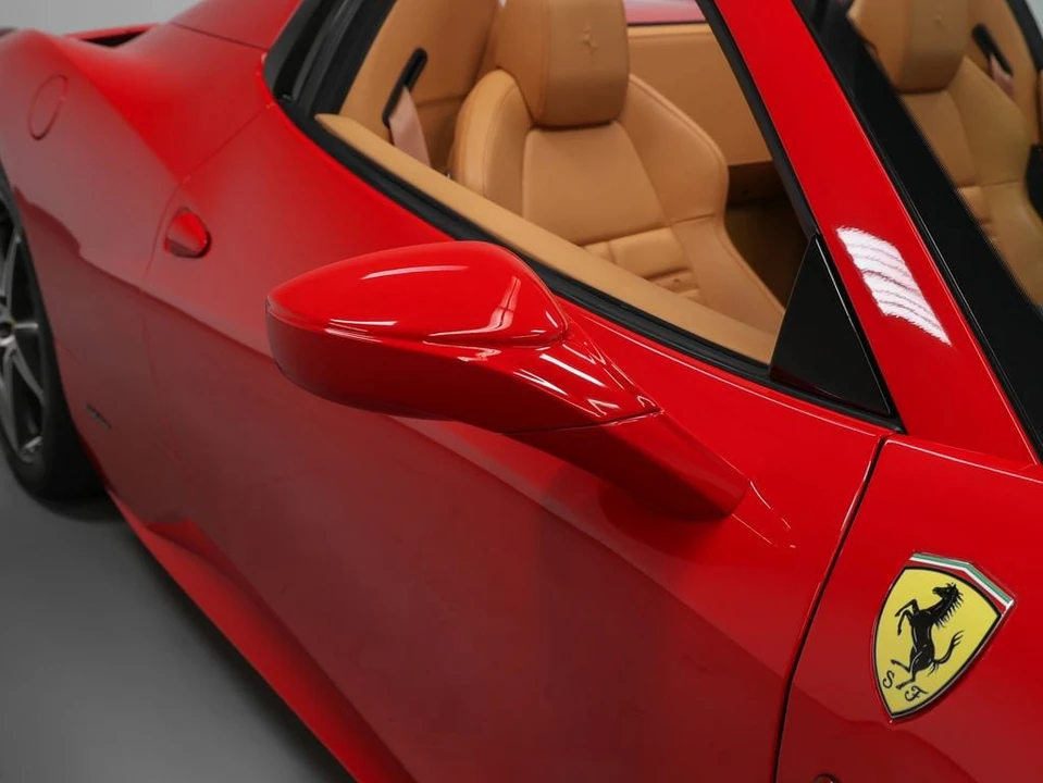 2013 Ferrari 458 Spider - Image 8 of 31