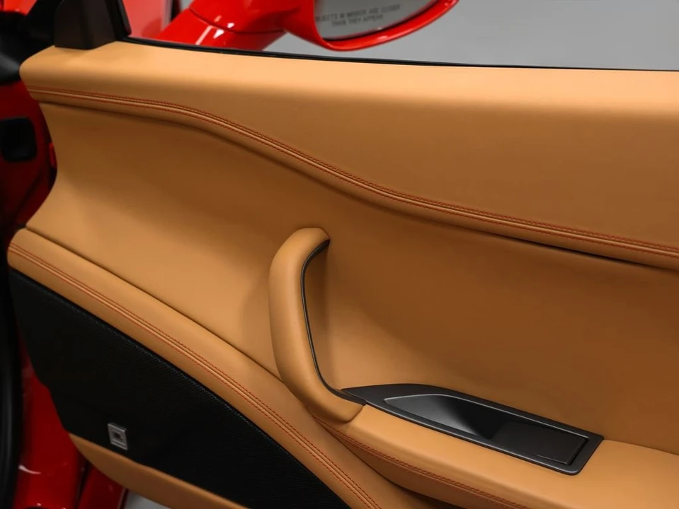 2013 Ferrari 458 Spider - Image 25 of 31