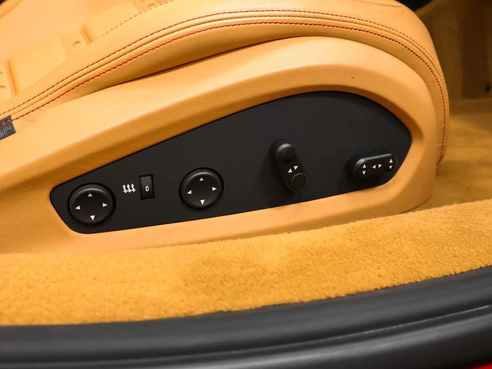 2013 Ferrari 458 Spider - Image 18 of 31