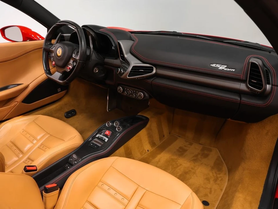 2013 Ferrari 458 Spider - Image 22 of 31