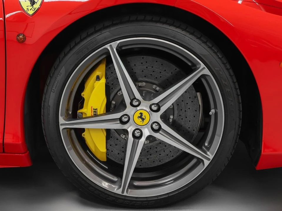 2013 Ferrari 458 Spider - Image 11 of 31