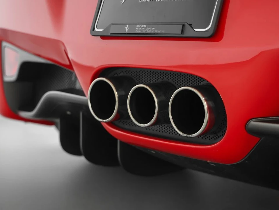 2013 Ferrari 458 Spider - Image 30 of 31