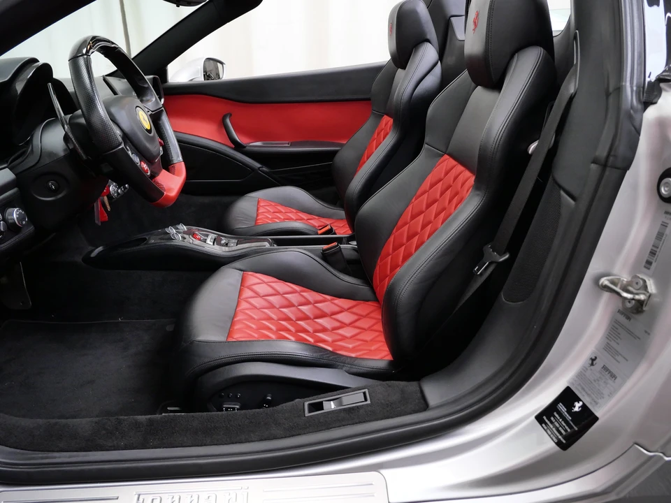 2013 Ferrari 458 Spider - Image 16 of 31