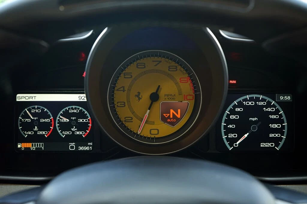 2013 Ferrari 458 Spider - Image 14 of 28