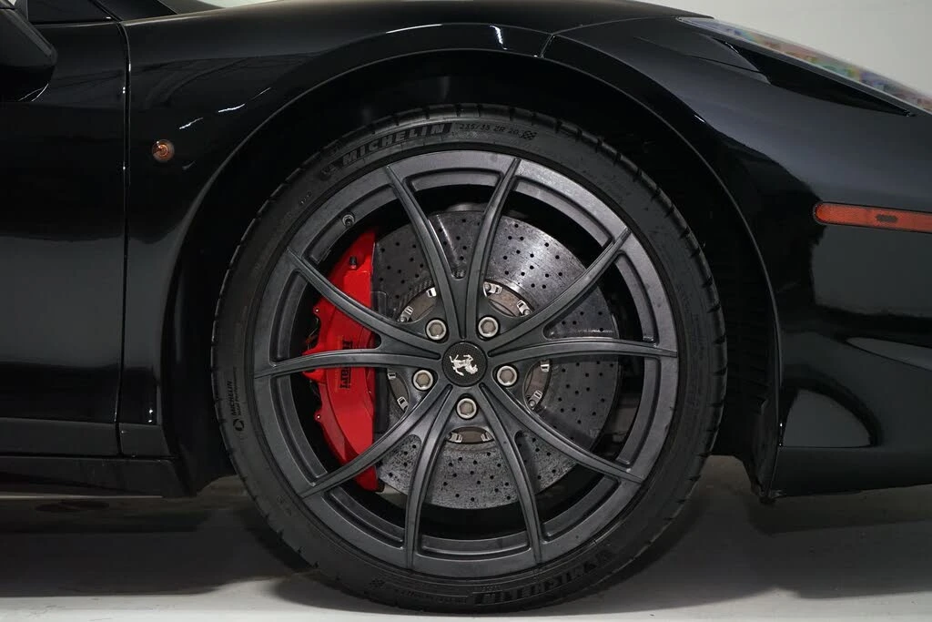 2013 Ferrari 458 Spider - Image 27 of 28