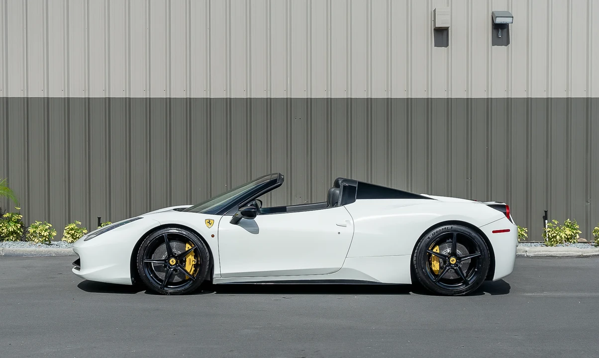 2013 Ferrari 458 Spider - Image 3 of 31