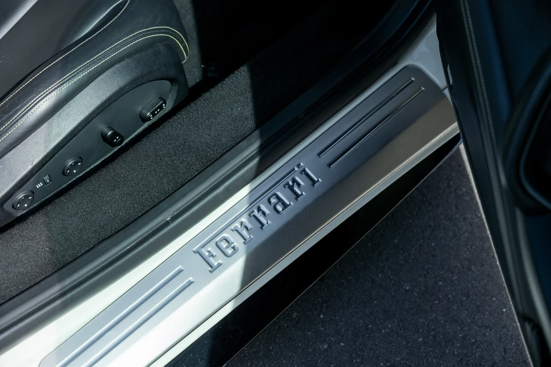 2013 Ferrari 458 Spider - Image 27 of 31