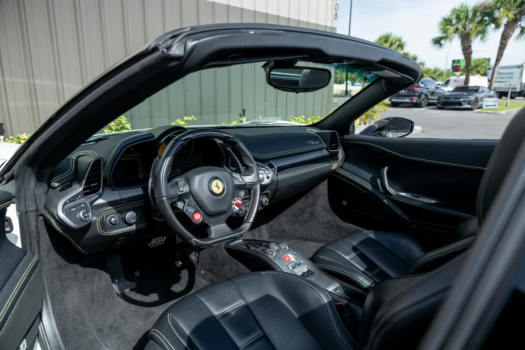 2013 Ferrari 458 Spider - Image 29 of 31
