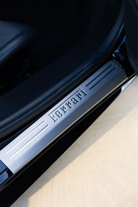 2013 Ferrari 458 Spider - Image 25 of 31