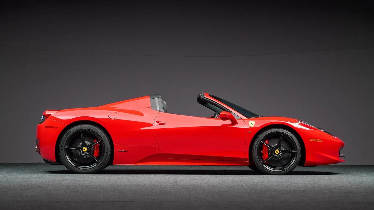 2013 Ferrari 458 Spider - Image 8 of 31
