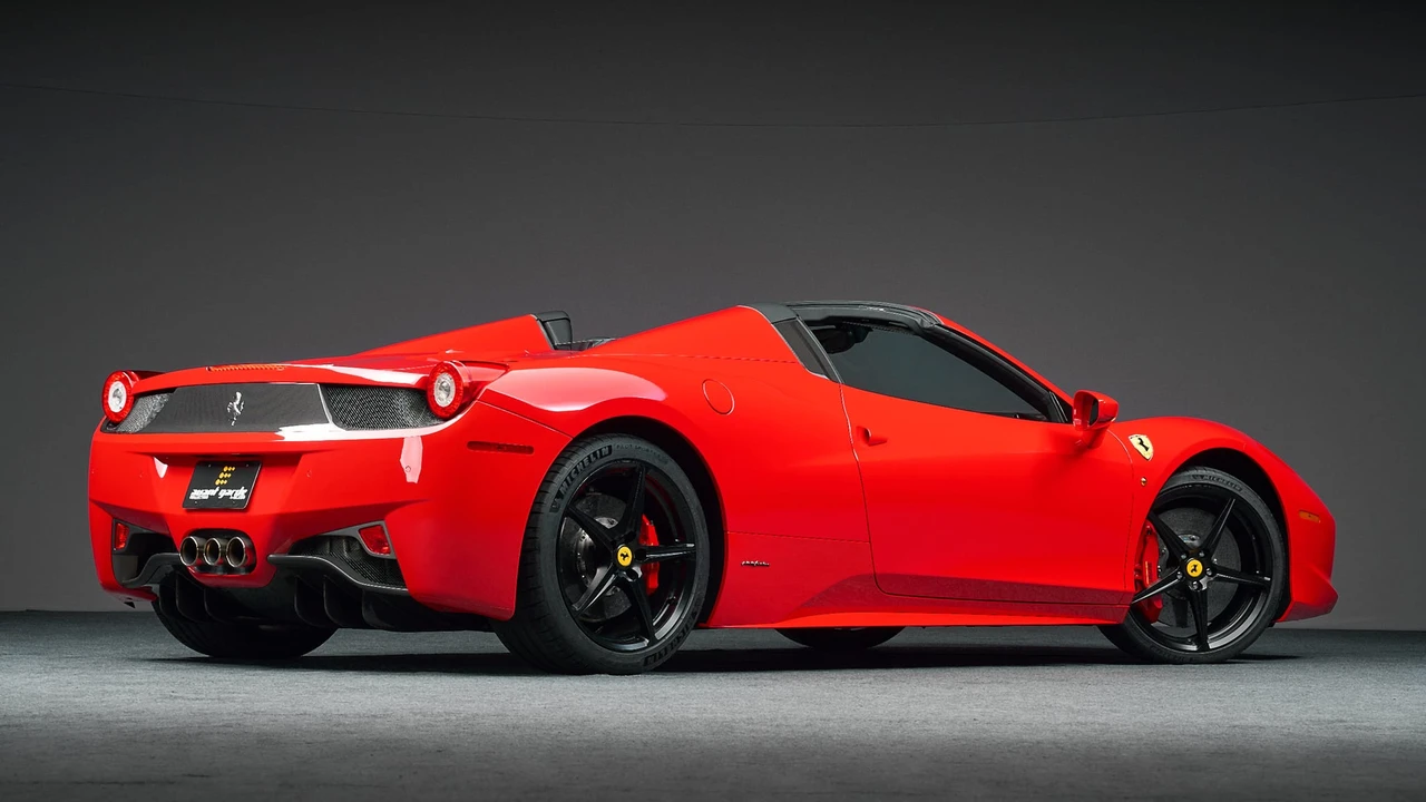 2013 Ferrari 458 Spider - Image 15 of 31
