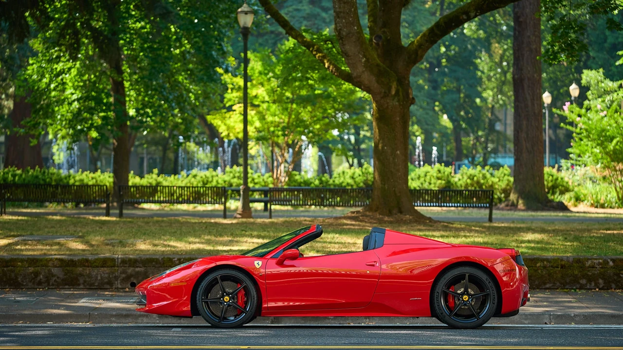 2013 Ferrari 458 Spider - Image 20 of 31
