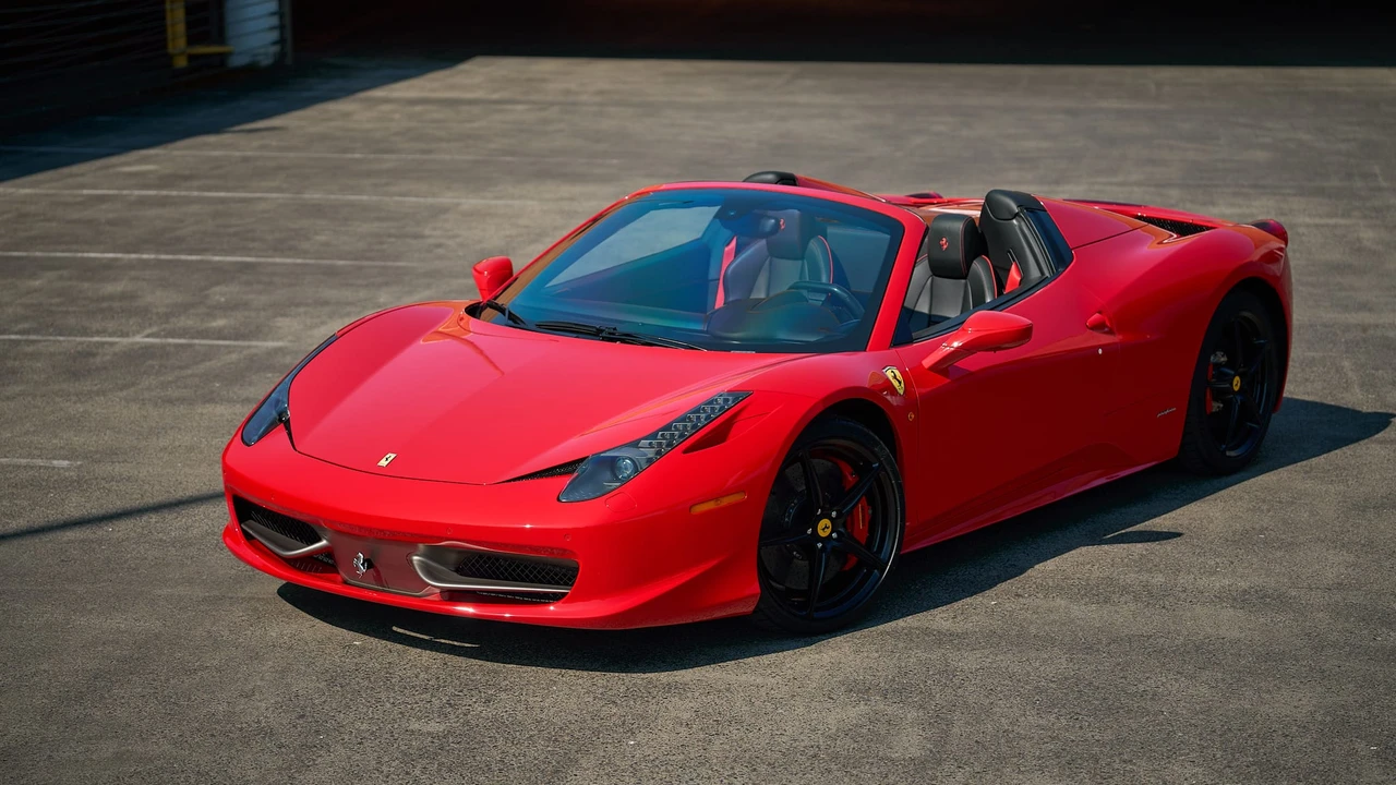 2013 Ferrari 458 Spider - Image 17 of 31