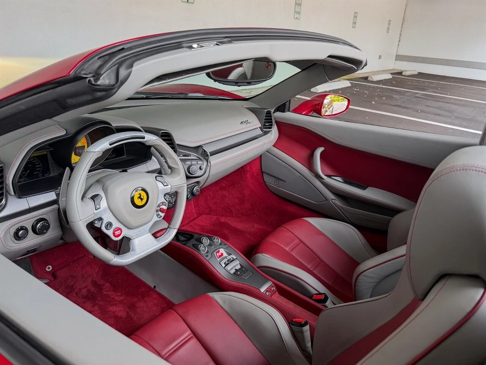 2013 Ferrari 458 Spider - Image 2 of 4