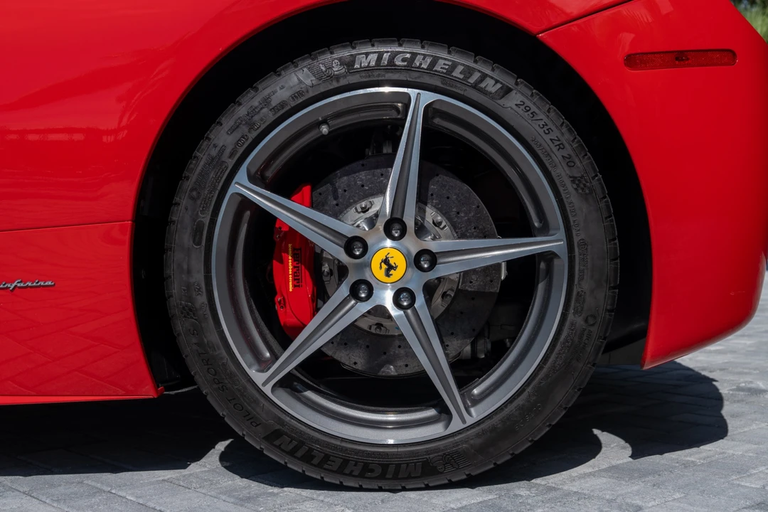 2013 Ferrari 458 Spider - Image 14 of 31