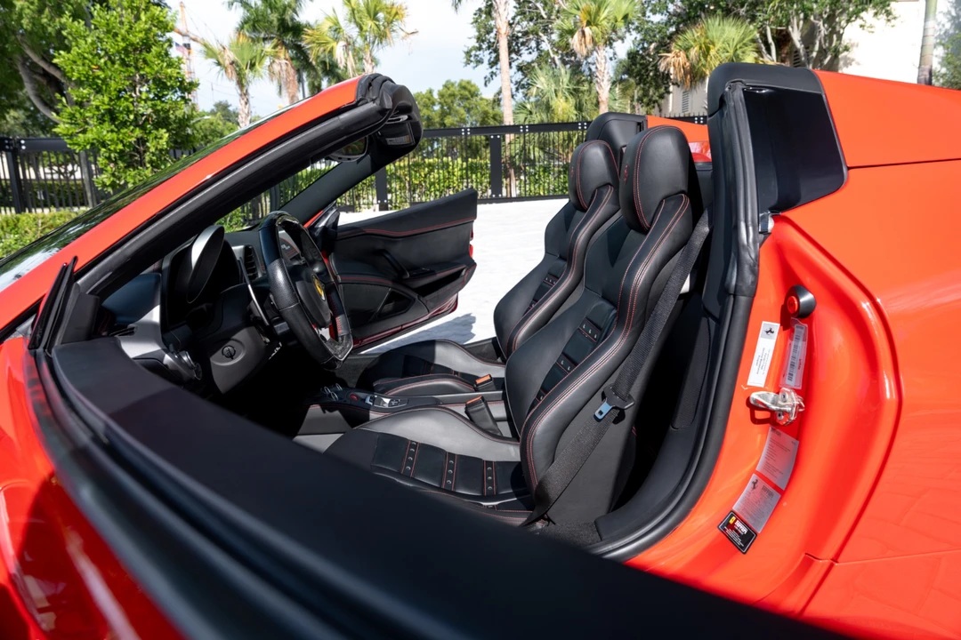 2013 Ferrari 458 Spider - Image 18 of 31