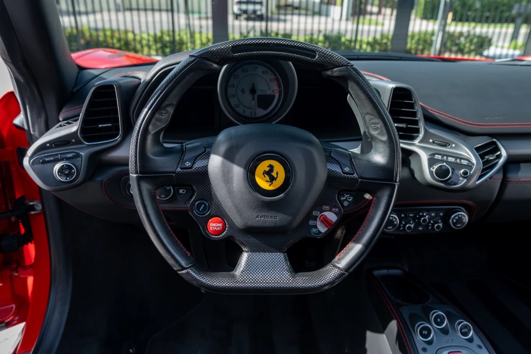 2013 Ferrari 458 Spider - Image 20 of 31