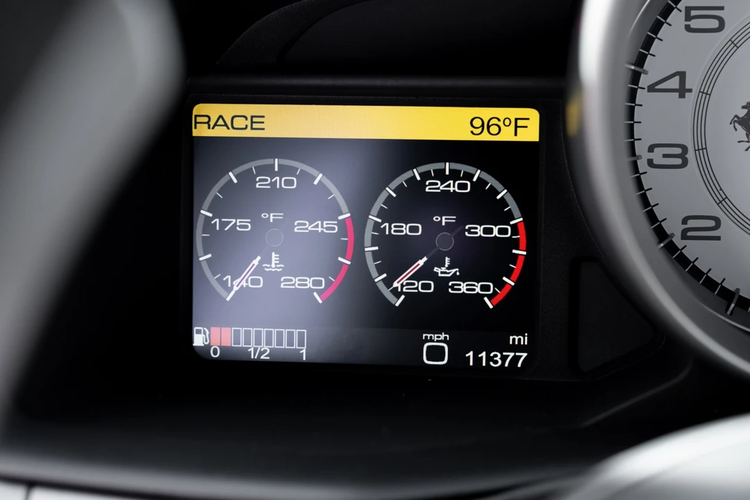 2013 Ferrari 458 Spider - Image 21 of 31