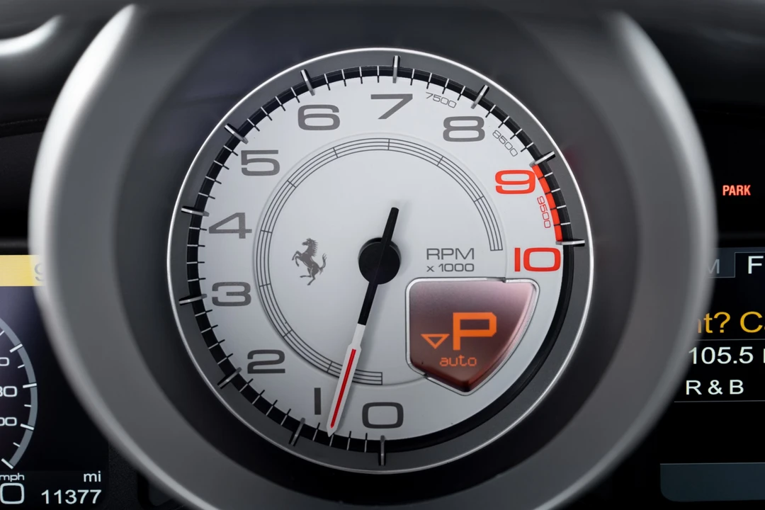 2013 Ferrari 458 Spider - Image 22 of 31