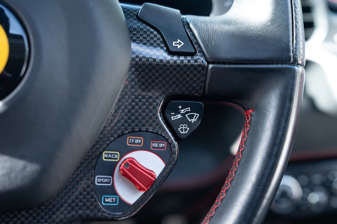 2013 Ferrari 458 Spider - Image 25 of 31