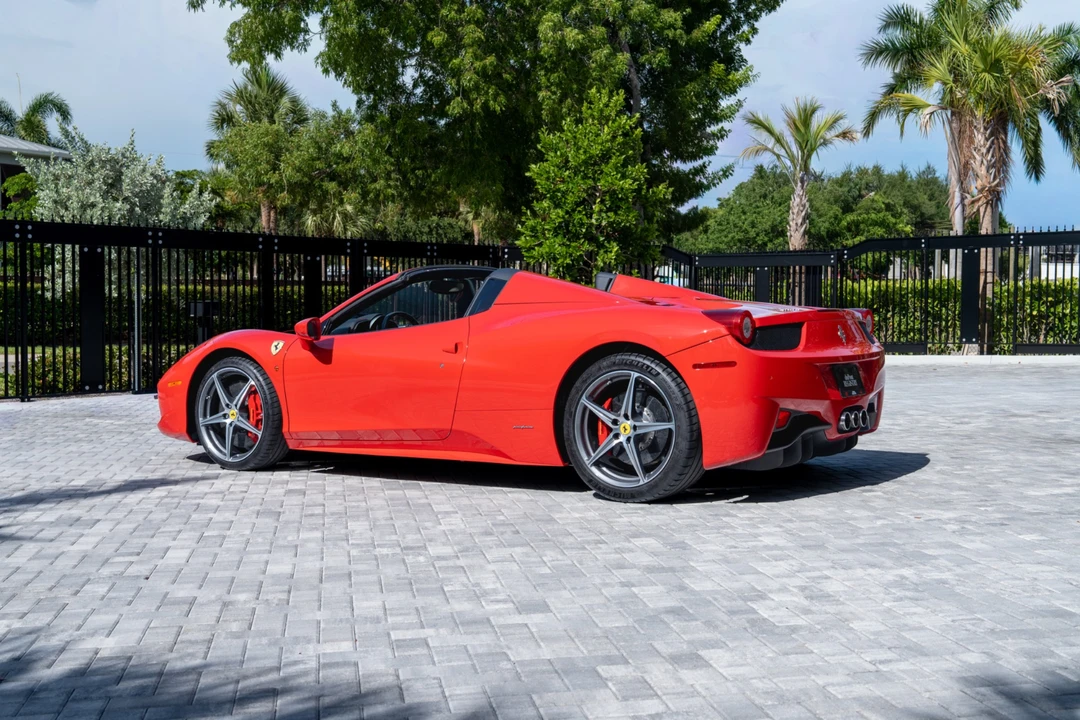 2013 Ferrari 458 Spider - Image 6 of 31