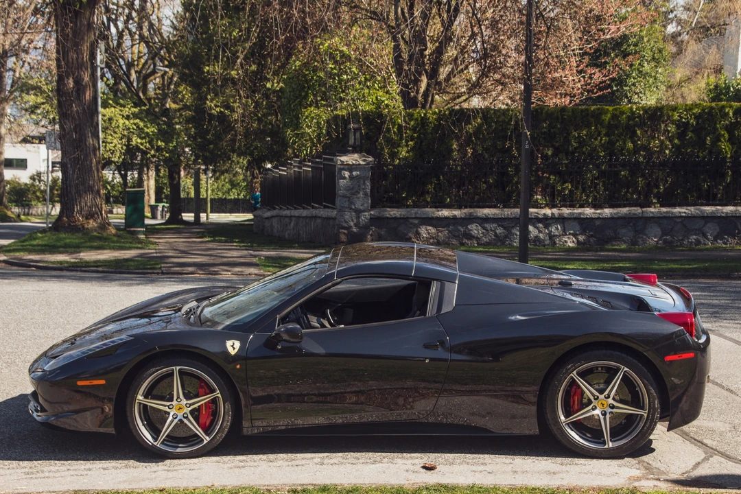 2013 Ferrari 458 Spider - Image 10 of 31