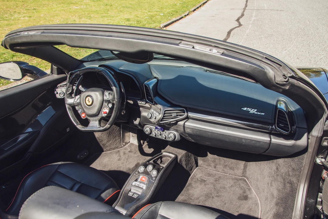 2013 Ferrari 458 Spider - Image 28 of 31