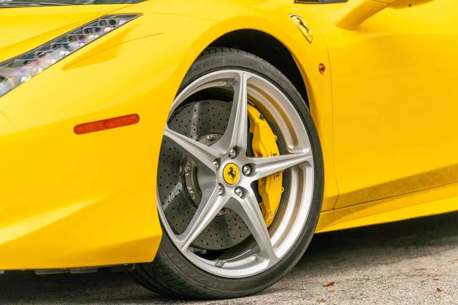2013 Ferrari 458 Spider - Image 17 of 31