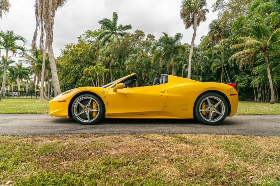 2013 Ferrari 458 Spider - Image 15 of 31
