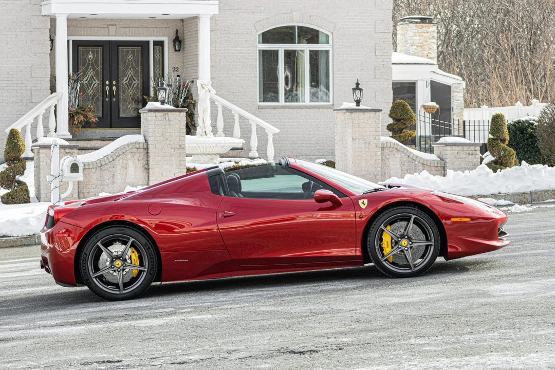 2013 Ferrari 458 Spider - Image 20 of 31