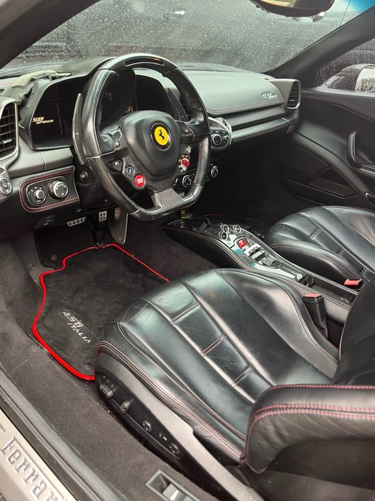 2013 Ferrari 458 Spider - Image 13 of 31