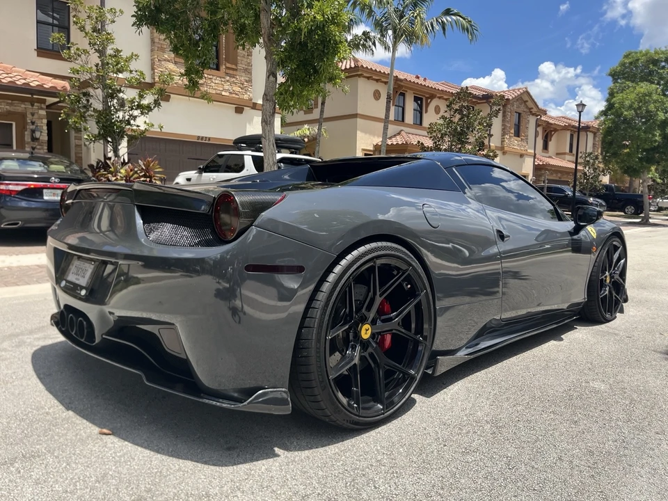 2013 Ferrari 458 Spider - Image 3 of 31