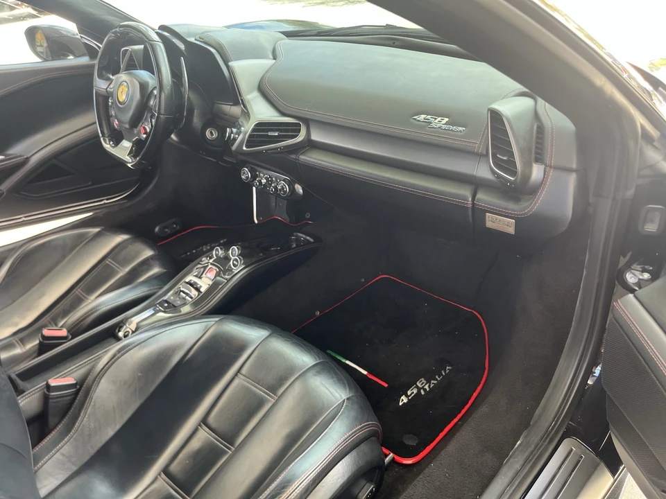 2013 Ferrari 458 Spider - Image 11 of 31