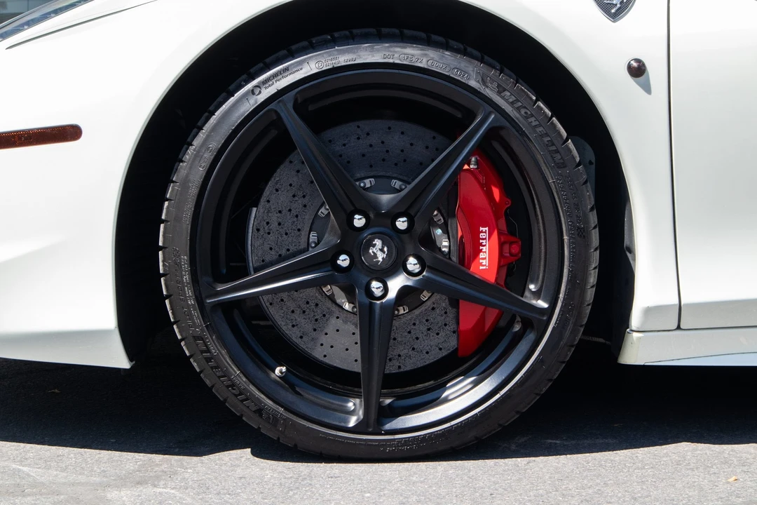 2013 Ferrari 458 Spider - Image 12 of 17