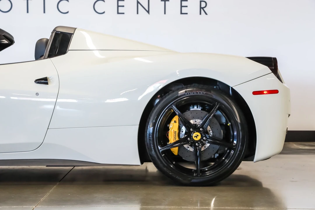 2013 Ferrari 458 Spider - Image 18 of 31