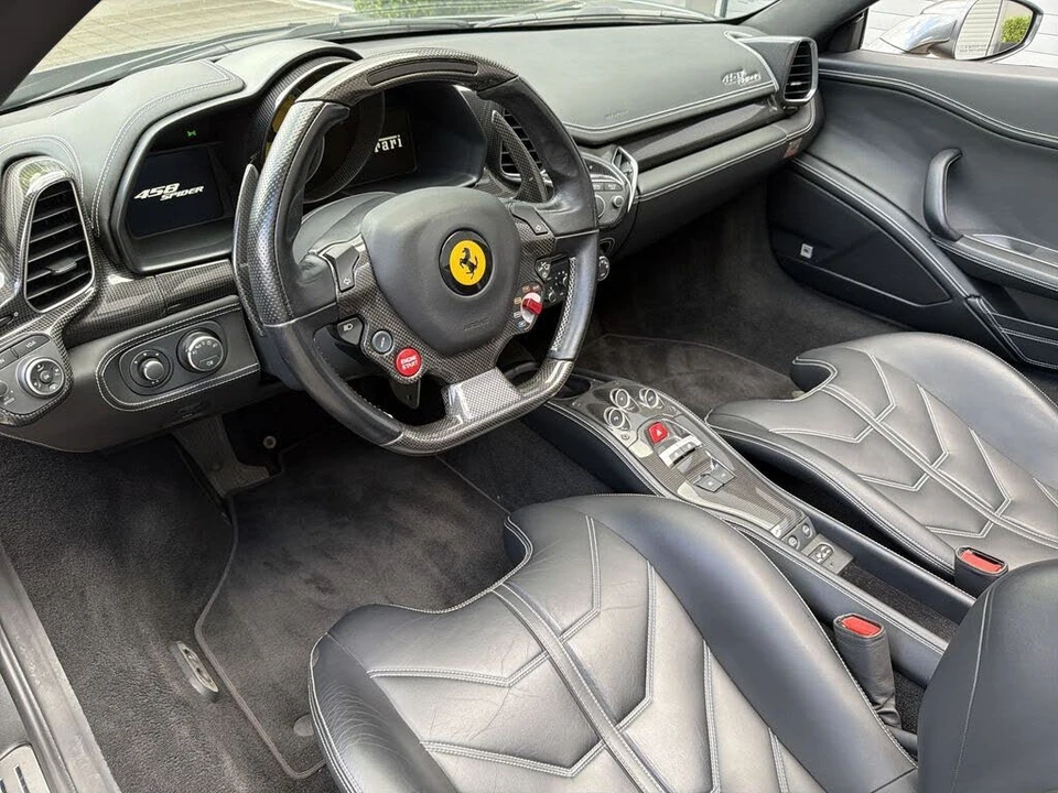 2013 Ferrari 458 Spider - Image 23 of 28