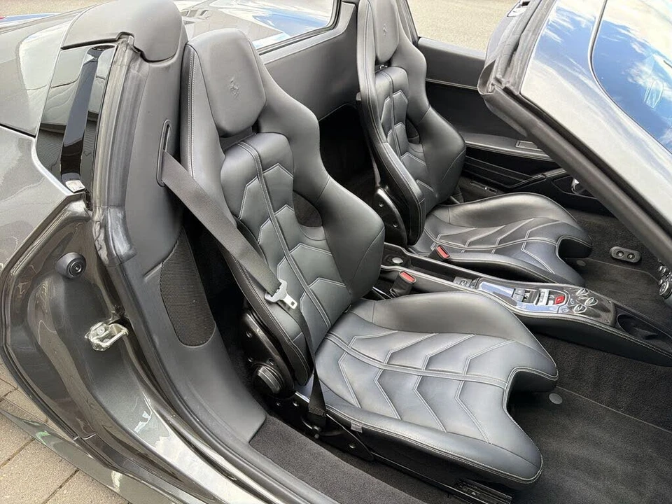 2013 Ferrari 458 Spider - Image 20 of 28