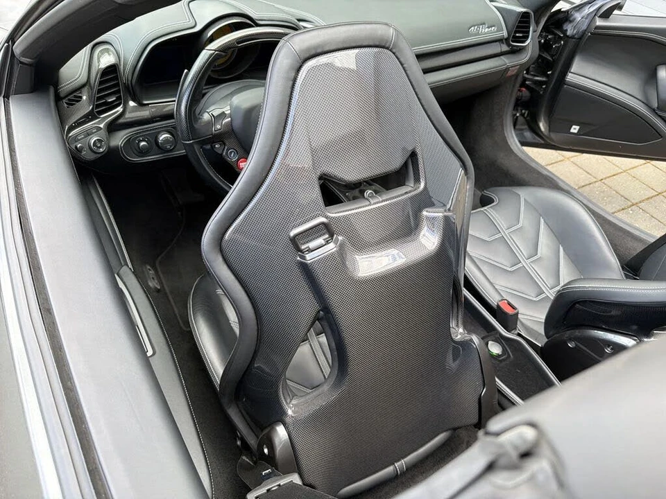 2013 Ferrari 458 Spider - Image 27 of 28