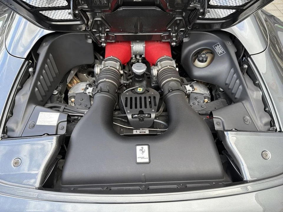 2013 Ferrari 458 Spider - Image 21 of 28