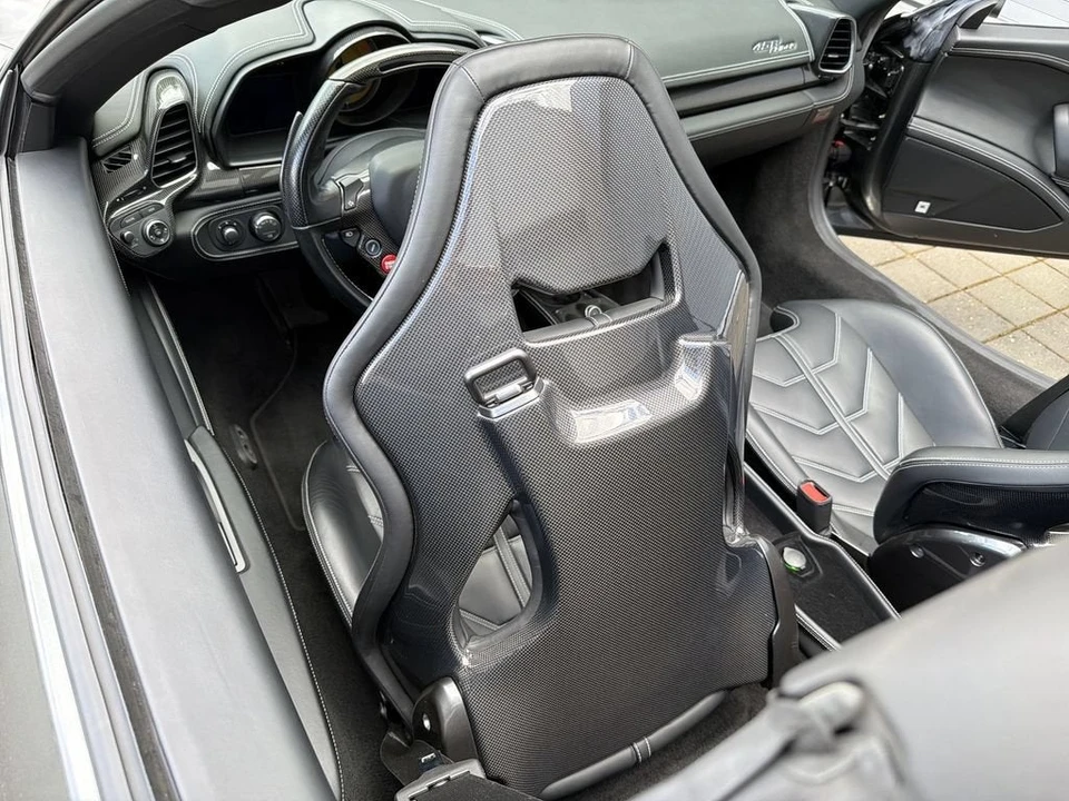 2013 Ferrari 458 Spider - Image 27 of 28