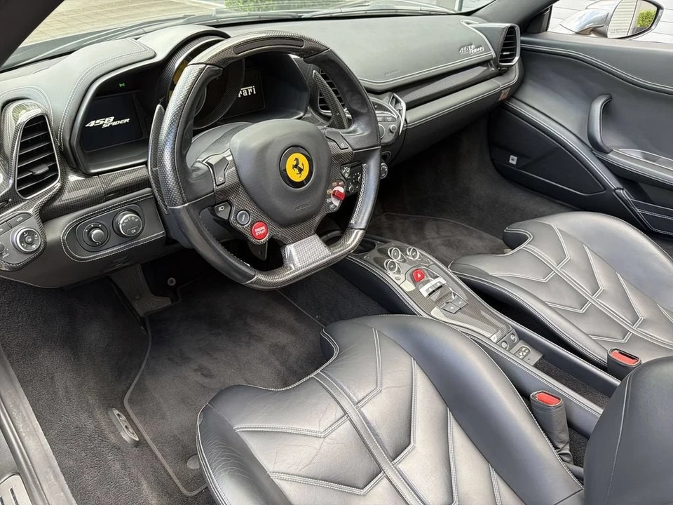 2013 Ferrari 458 Spider - Image 23 of 28