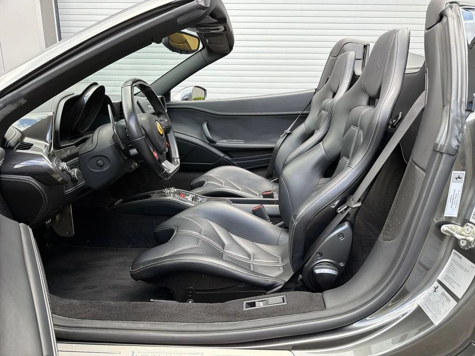 2013 Ferrari 458 Spider - Image 24 of 28