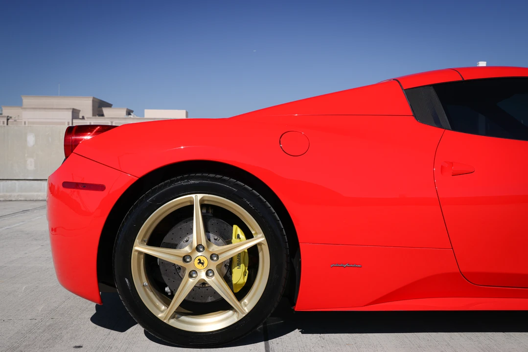 2013 Ferrari 458 Spider - Image 20 of 31