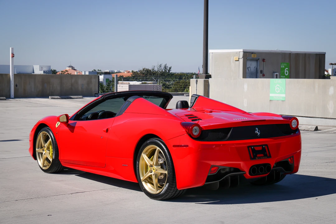 2013 Ferrari 458 Spider - Image 12 of 31