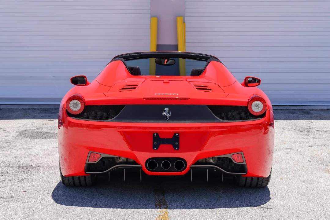2013 Ferrari 458 Spider - Image 17 of 31