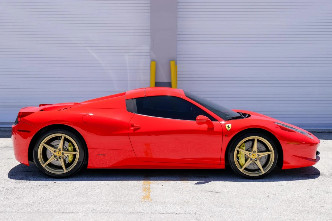 2013 Ferrari 458 Spider - Image 3 of 31