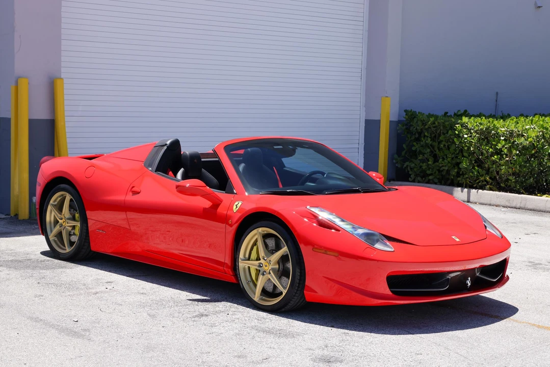 2013 Ferrari 458 Spider - Image 27 of 31
