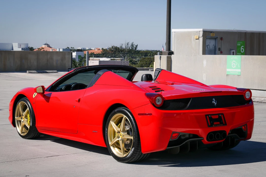 2013 Ferrari 458 Spider - Image 4 of 31