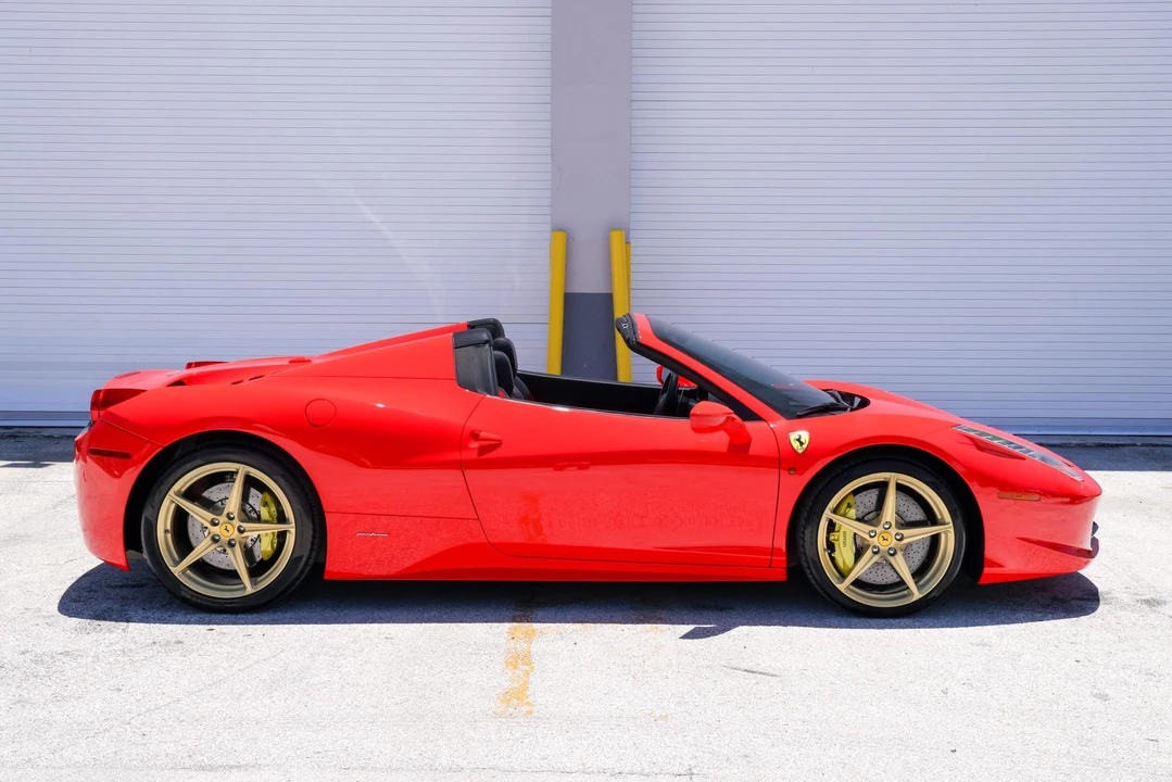 2013 Ferrari 458 Spider - Image 24 of 31