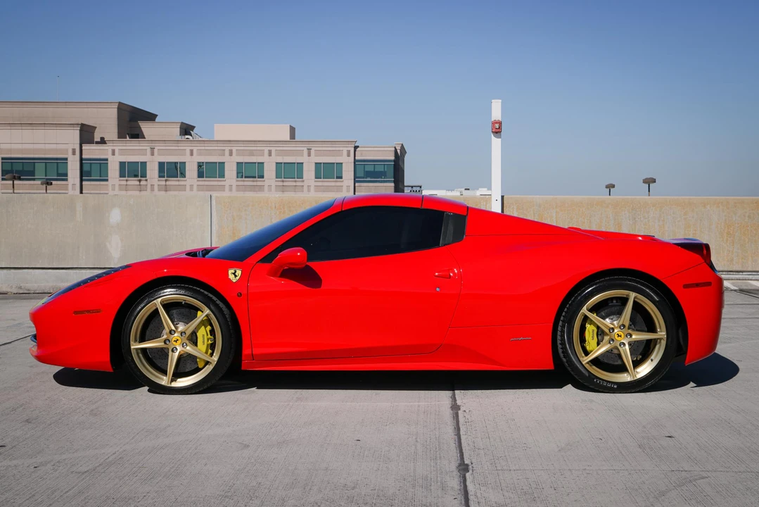 2013 Ferrari 458 Spider - Image 12 of 31